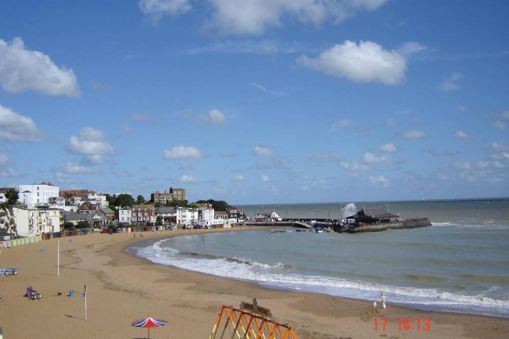 Smuggler'S Cottage Broadstairs Exterior foto